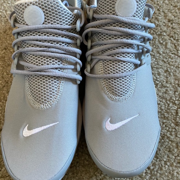 NWB | Nike Air Presto Essential - Picture 4 of 9